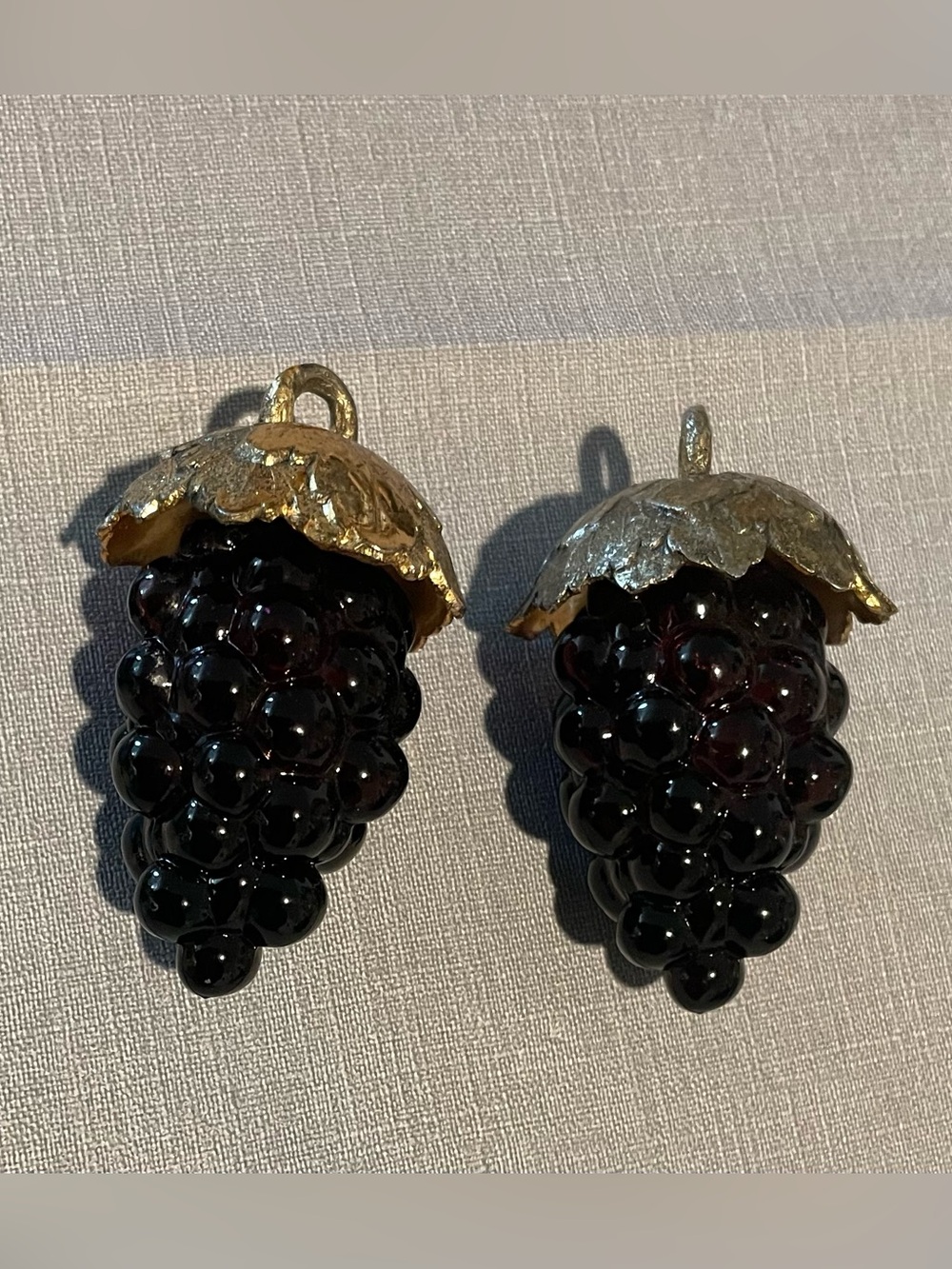 Vintage Purple Glass Grapes Salt and Pepper Shakers